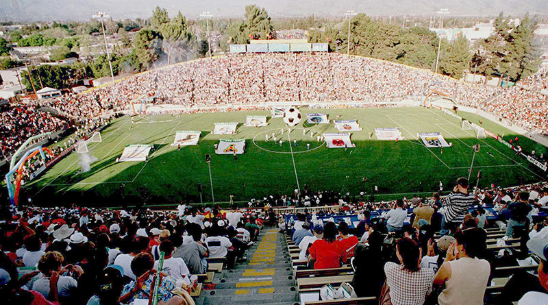 First Clash game on Apr. 6, 1996 at Spartan Stadium. Image courtesy Getty Images.